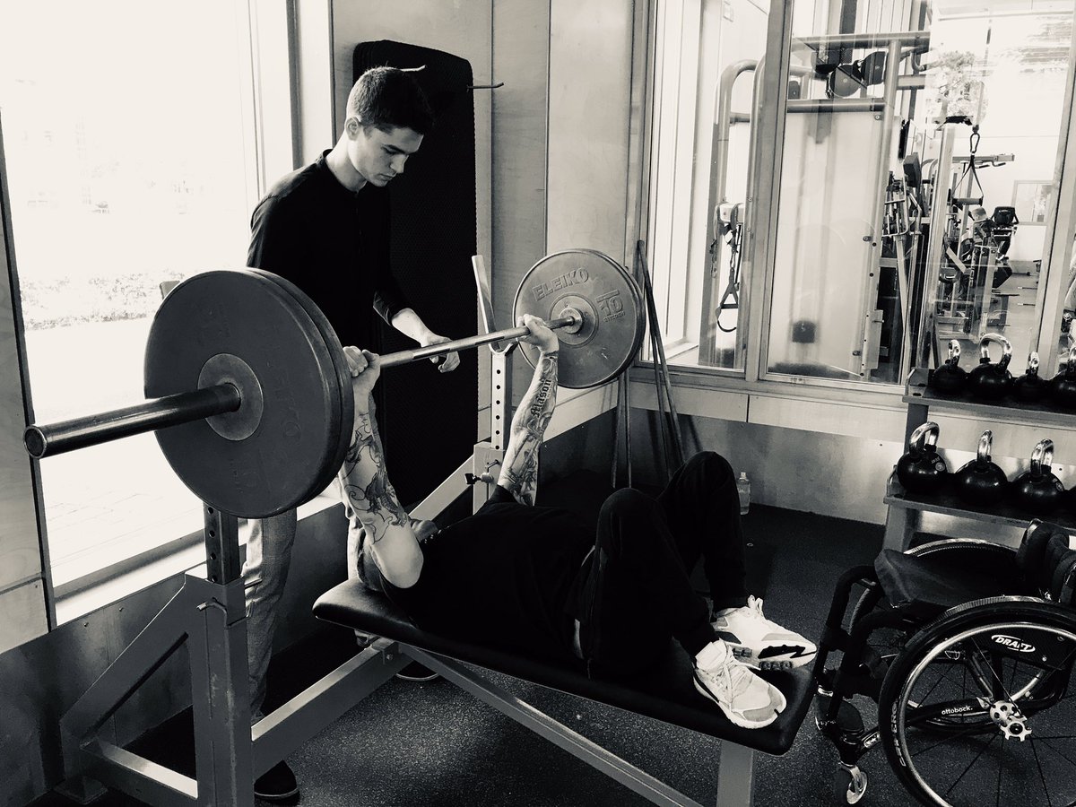 rich_burden's tweet photo. Providing opportunities for students to gain experience supporting some of the world’s best Paralympians. 

@davidweir2012 @MoatezJomni put through their paces today by @KnightsJed @Lauren_Rhodes_ @emily_bowring 

@YourStMarys @SportHealthServ @Weir_Archer @WeirArcher https://t.co/AZa5UIwcYq