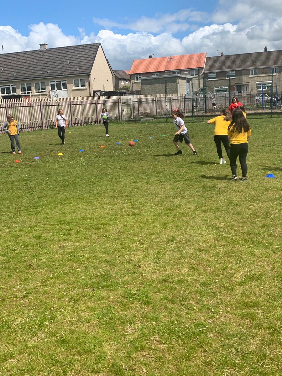 StTimothysPS's tweet photo. Primary 6 visited @PASPSafeplay to take part in the #longestdayofplay 🎾 🏃🏿‍♀️ ☀️ 

#StTimothysSSGold https://t.co/ON11sc6Lud