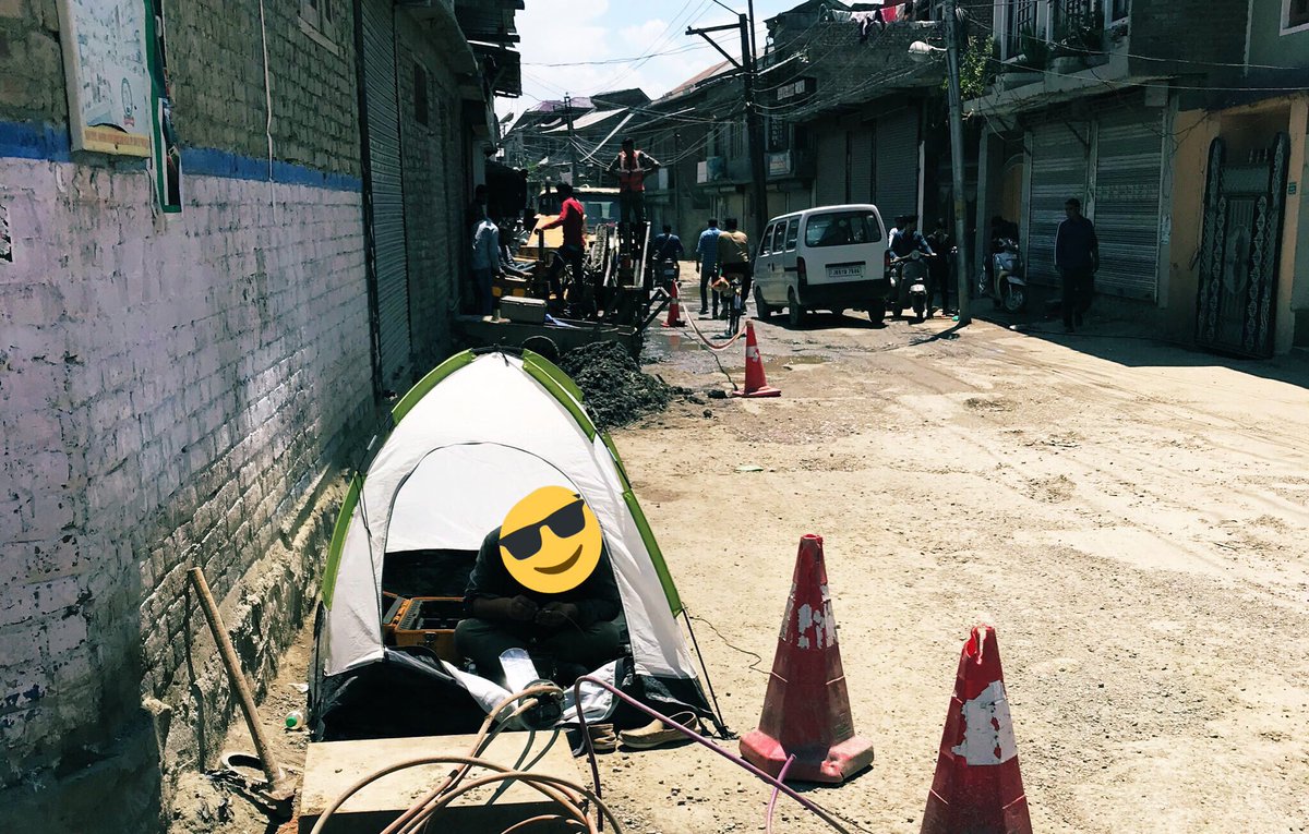 zaidcasm's tweet photo. Where there is a will, there is a way. Camping on the banks of FirdousAbad Drainage #wildlife #campingwithdaddy #Countryside https://t.co/ftwsEZ3Rxa