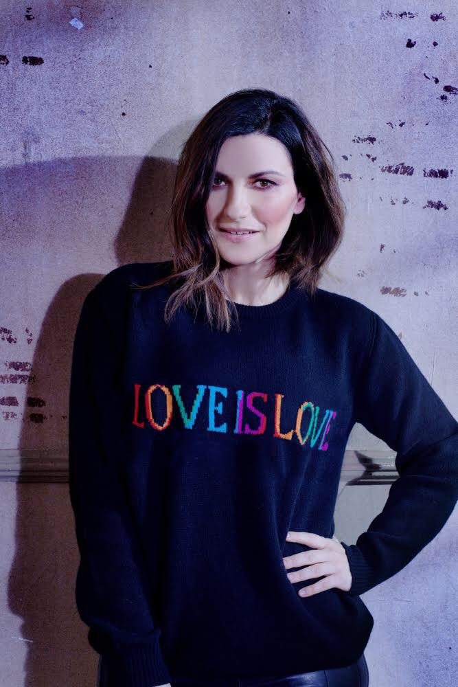 LauraPausini's tweet photo. Giugno è il mese dell’amore. 
Di quell’amore che è uguale per tutti, senza distinzioni. 
L’unico che conosco.
#LoveIsLove https://t.co/grynWMq8jN