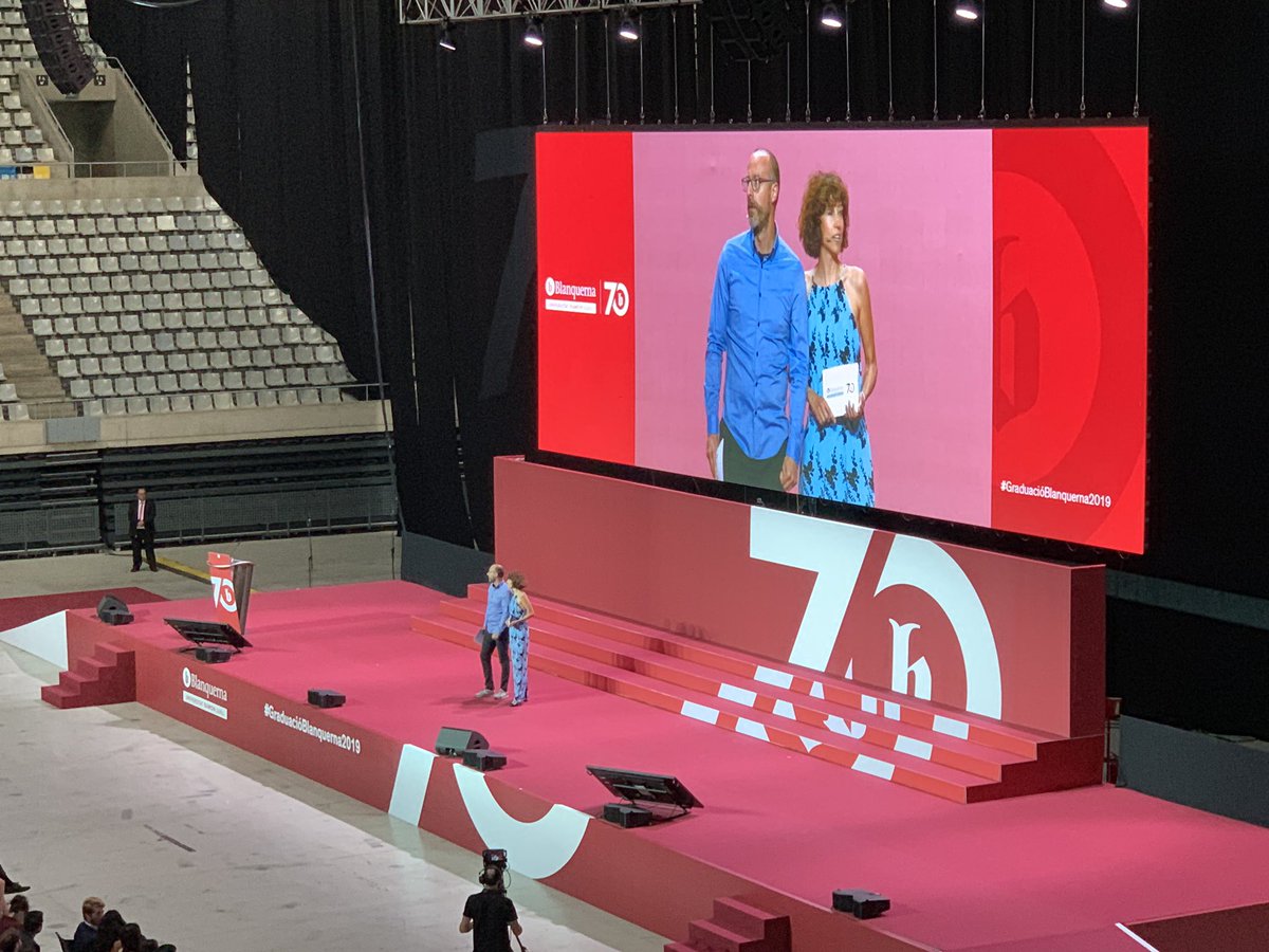 maprats's tweet image. En els actes de graduació @Blanquerna #OrgullBlanquerna #GraduacióBlanquerna2019 amb @MarquesAgnes i @Fotlipou @uramonllull @BlanquernaFPCEE @annabelfc @MireiaCivis @AngelsGeis @CarmeFloresMuxi @JordiRiera1 @josepgallifa @AndreuIbarz @elenaojando @jordisll @x_avila