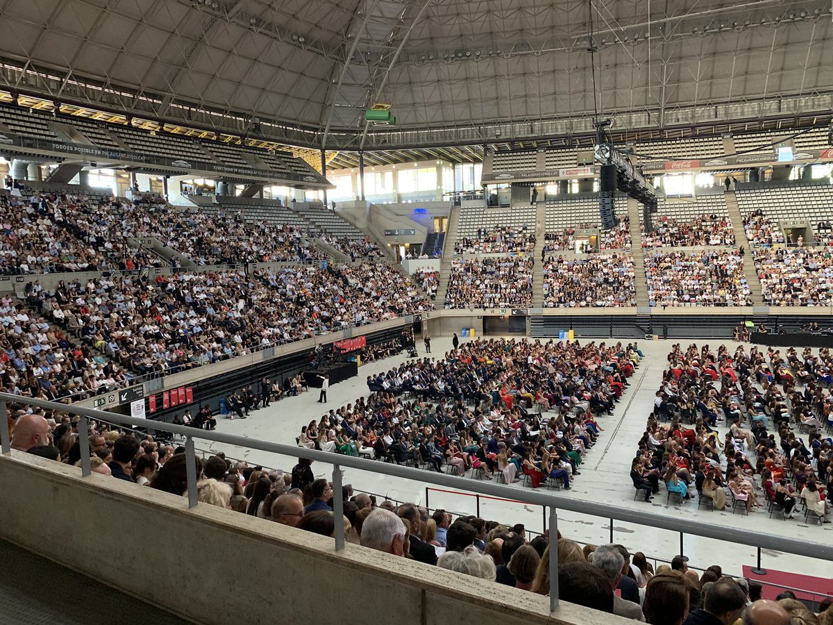 maprats's tweet image. En els actes de graduació @Blanquerna #OrgullBlanquerna #GraduacióBlanquerna2019 amb @MarquesAgnes i @Fotlipou @uramonllull @BlanquernaFPCEE @annabelfc @MireiaCivis @AngelsGeis @CarmeFloresMuxi @JordiRiera1 @josepgallifa @AndreuIbarz @elenaojando @jordisll @x_avila