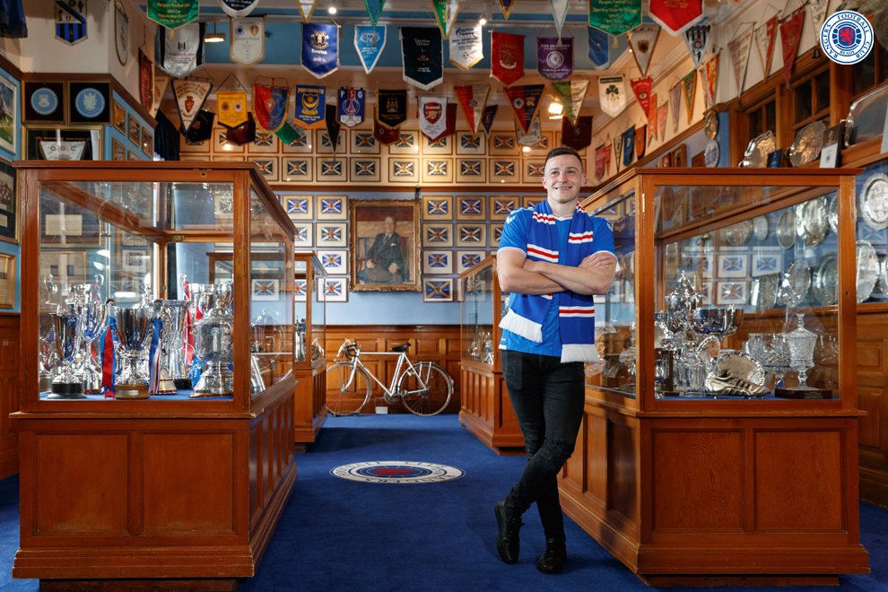Sign for Celtic and have the European Cup in the background. Sign for Rangers and have a bike. The difference between a big club and a tin pot one.