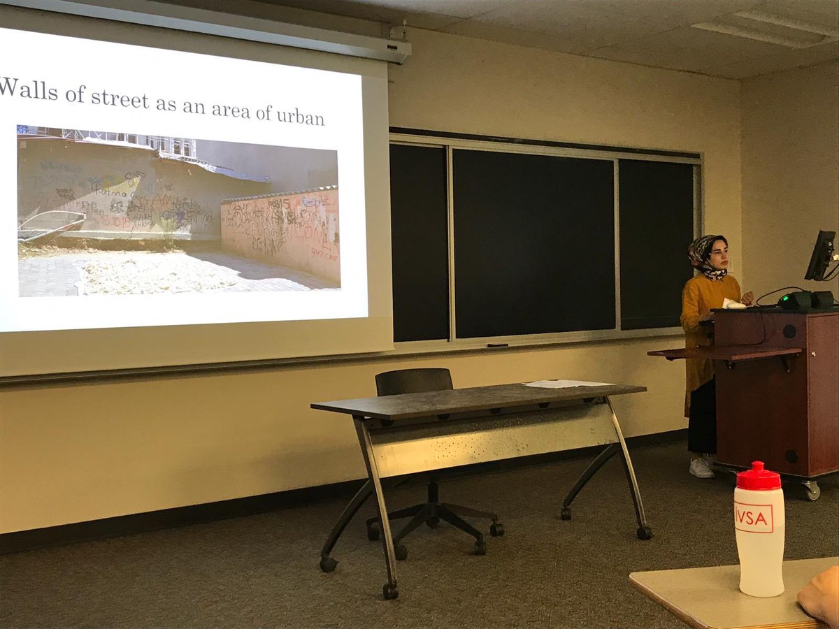 iusosyolojikent's tweet photo. Doktora öğrencilerimizden Büşra Turan "What do the Walls of the Backstreets of Istanbul Tell Us?" başlıklı sunumunu IVSA
(The International Visual Sociology Association) Konferansı'nda, New York'ta Skidmore College'da yaptı. @VisualScholars @iuefsosyoloji #IVSA2019 https://t.co/qtNVaq1IoN