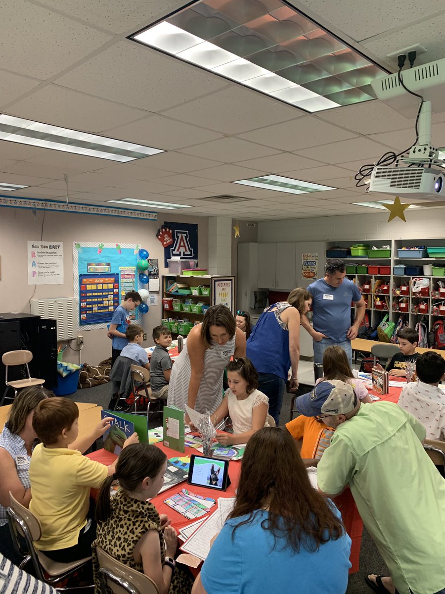 The show is in full swing! 🍿 🎥 ⭐️ <a href="/krbiles/">Kevin Biles</a> <a href="/PleasantUnionYR/">Pleasant Union Elem</a>