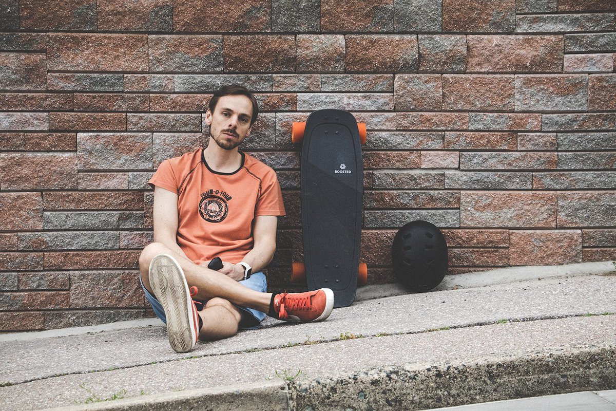 fronk's tweet photo. #Léto! A teď zpátky na #BoostedMini.  #🛹 https://t.co/InsairYQmt