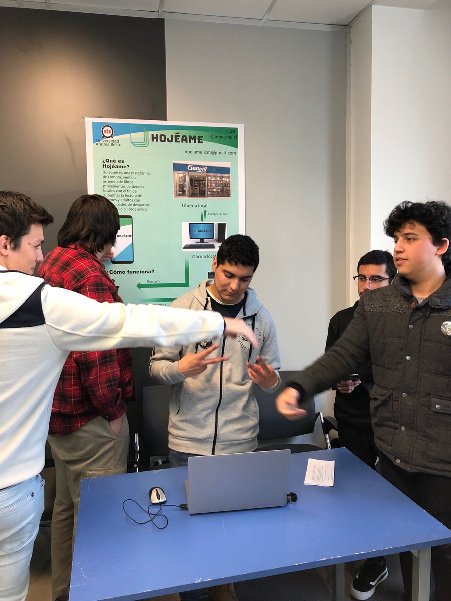 get_map's tweet image. Mini-expo de hoy #miniexposmart @communityLab4u