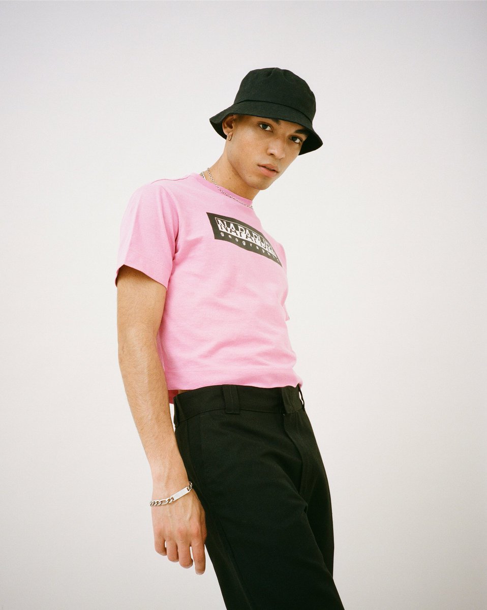 Napapijri's tweet photo. The brighter, the better.
Discover The Tribe's Fluo range at https://t.co/gwuhoUvQos
#Napapijri #SS19 #TheTribe #FluoCollection #NapaTribe https://t.co/63t7gDGbyw