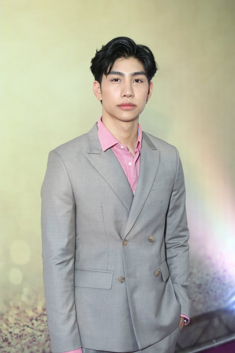 AboutMond's tweet photo. 200619 🙂😁 Thank you smile 
@mond_tanutchai 
#ไดม่อนคิง 
#mondtanutchai
#boyforrent
#NineEntertainAwards2019 https://t.co/gEztSnVDWg