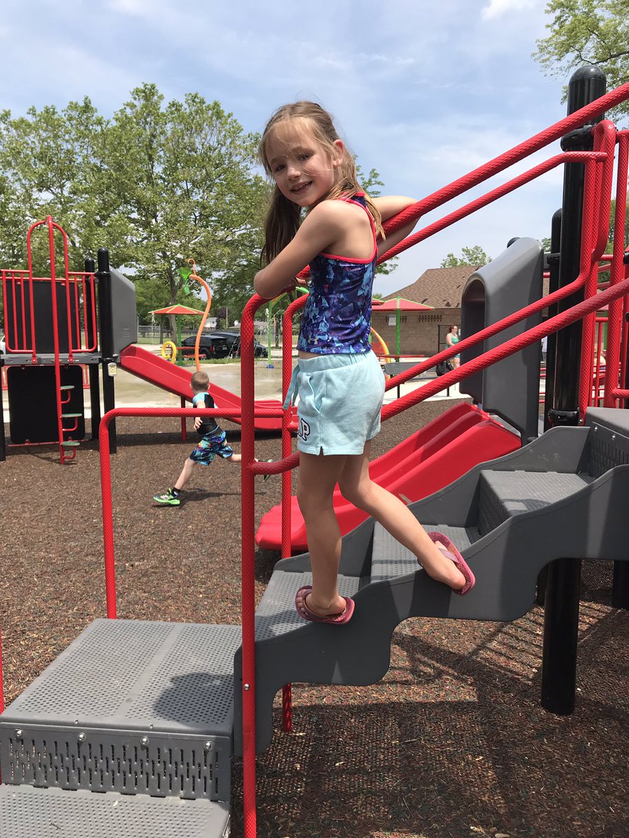 Grade1Morris's tweet photo. A few shots of our Realtor Park field trip! https://t.co/9dKQsWnZOA