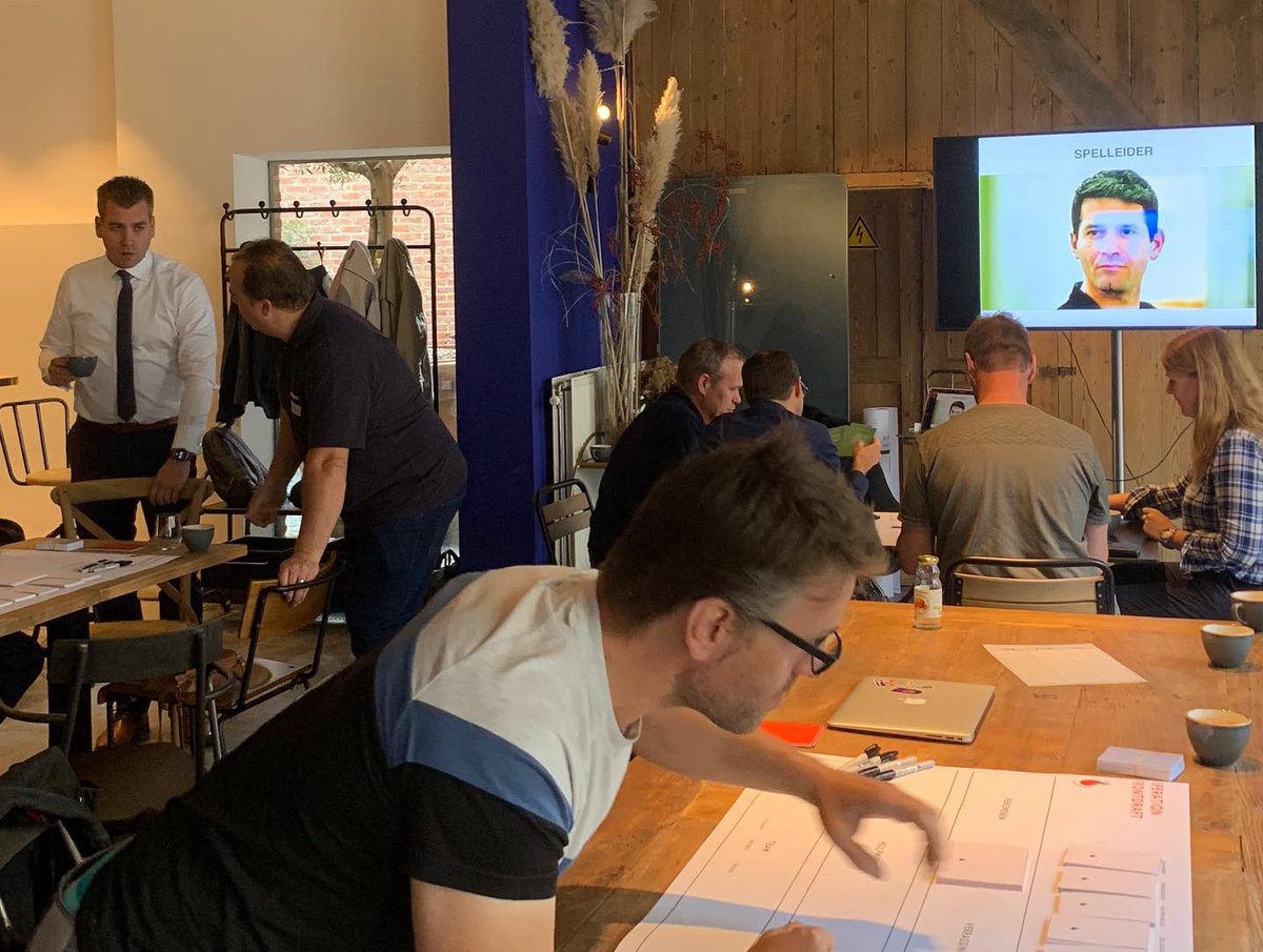 StefaanVandist's tweet photo. Gamification. Misschien de meest intuïtieve, inspanningsloze en aandachtige leervorm is een spel. Vandaag bootcamp 2 in de ontwikkeling van #OperationFrontdraft, een boardgame om de brandweer warm te maken voor de toekomst #futureacademy met @pantopiconbe @netw_BW @jjhousebe https://t.co/yeN19GwEZu