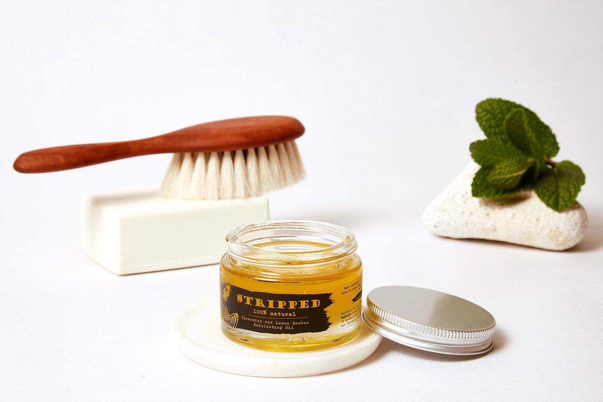 Anti-oxidants and anti-ageing go hand in hand. Our exfoliator contains Organic Grape Seed Oil as well as Organic Calendula Infused Sunflower Oil - both high in anti-oxidants.✨