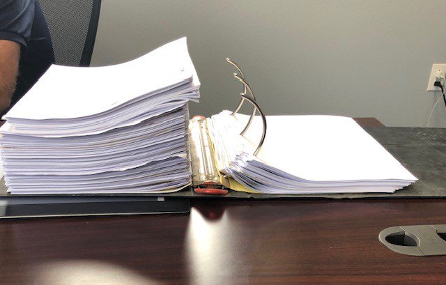 MfaAgriBernie's tweet photo. that's a lot of work orders! Jarrod needs an extra book #mfa #mfainc #sellingfertilzer #busybusybusy #spreadingfert https://t.co/T44Muxqpje