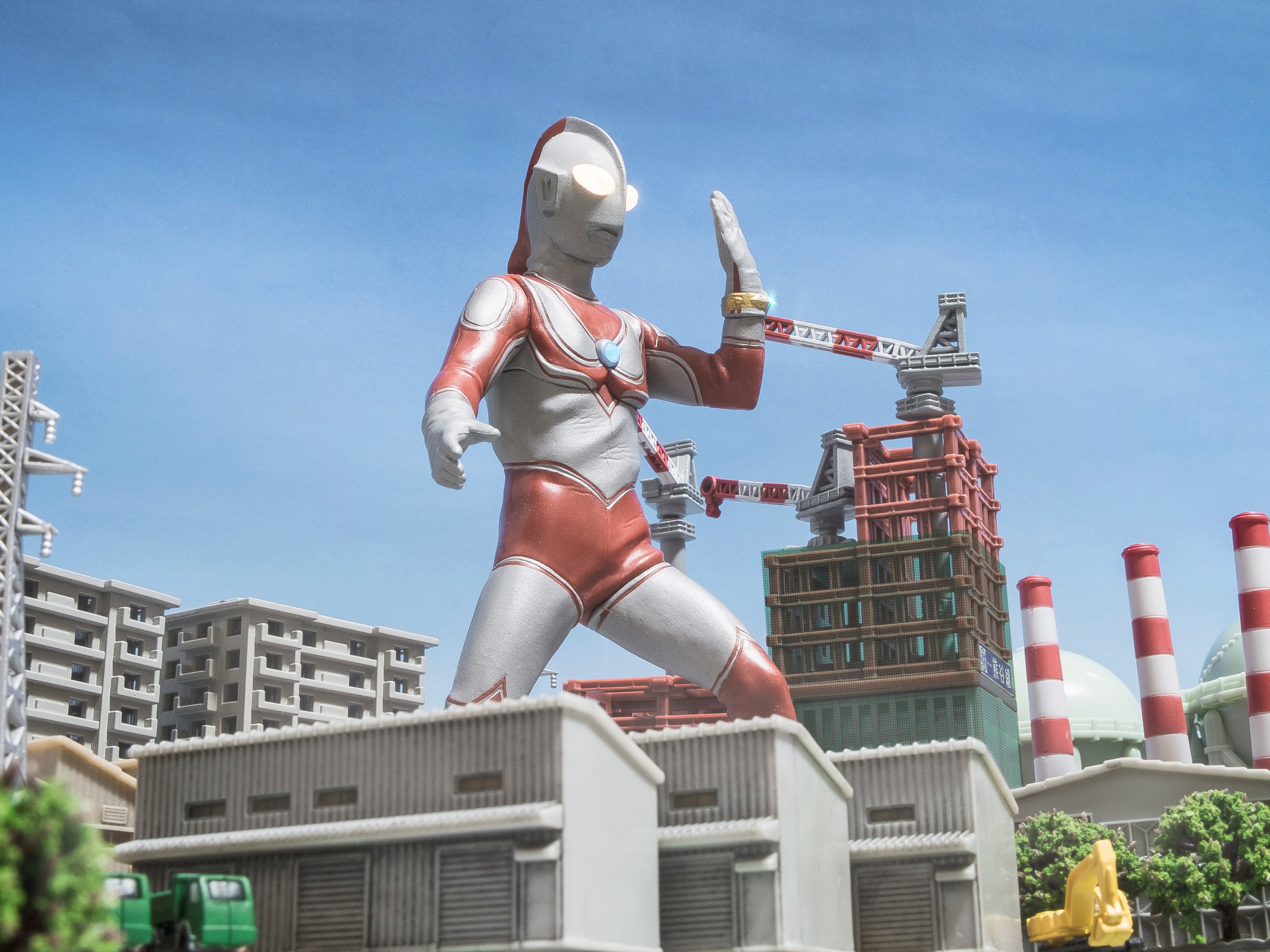 アルティメットルミナス ストラクチャー ウルトラマン 街 大都会を見事に再現！] アルティメットストラクチャーで街を造る