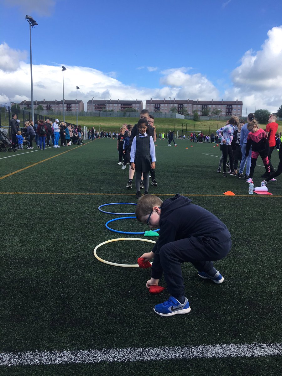 Educ8ingInHeels's tweet photo. #SportsDay2019 @StMonicaMilton It couldnβt have βbeanβ anymore fun βπ½πβοΈ #BeanBagThrow #GiveItAGo #HandEyeCoordination @MrStewartStM https://t.co/oI81JkFRax