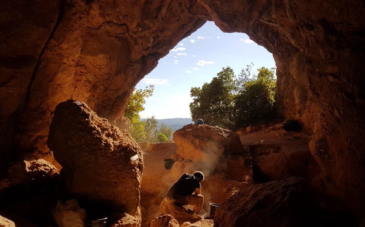 Iniciem campanya al jaciment prehistòric de Cova Gran de #Collbató #Montserrat ⛰ Hi serem fins l’11 de juliol! ⛏💪🏼