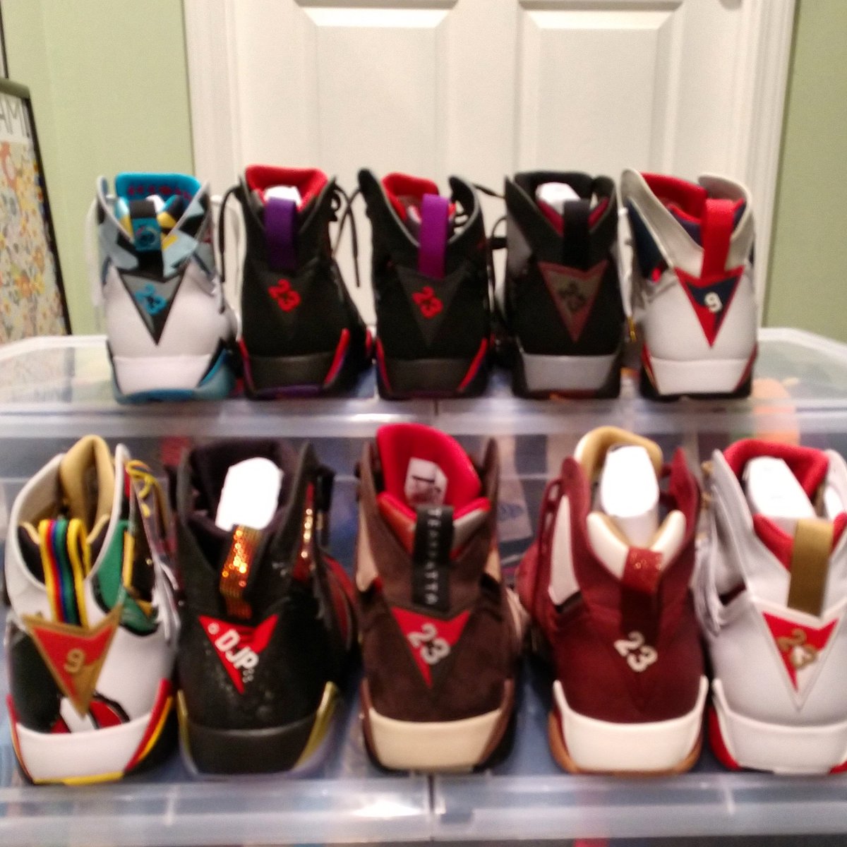 ChiTown_Air's tweet photo. Guess I like 7's more than I thought?? #ijustlikesneakers @Jumpman23 @ComplexSneakers @SoleCollector @Nike #chimade https://t.co/Fbd6OFMJLN