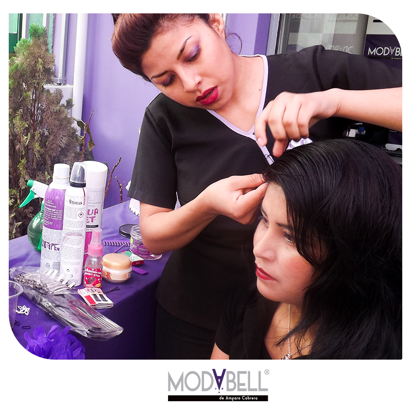 imodabell's tweet photo. #EmprendeConTuPasión | Carreras profesionales con el 20% de descuento. ✨

Estudia y emprende desde el primer día de clases! 

#Modabell #cosmetologia https://t.co/WG1r15e7iE