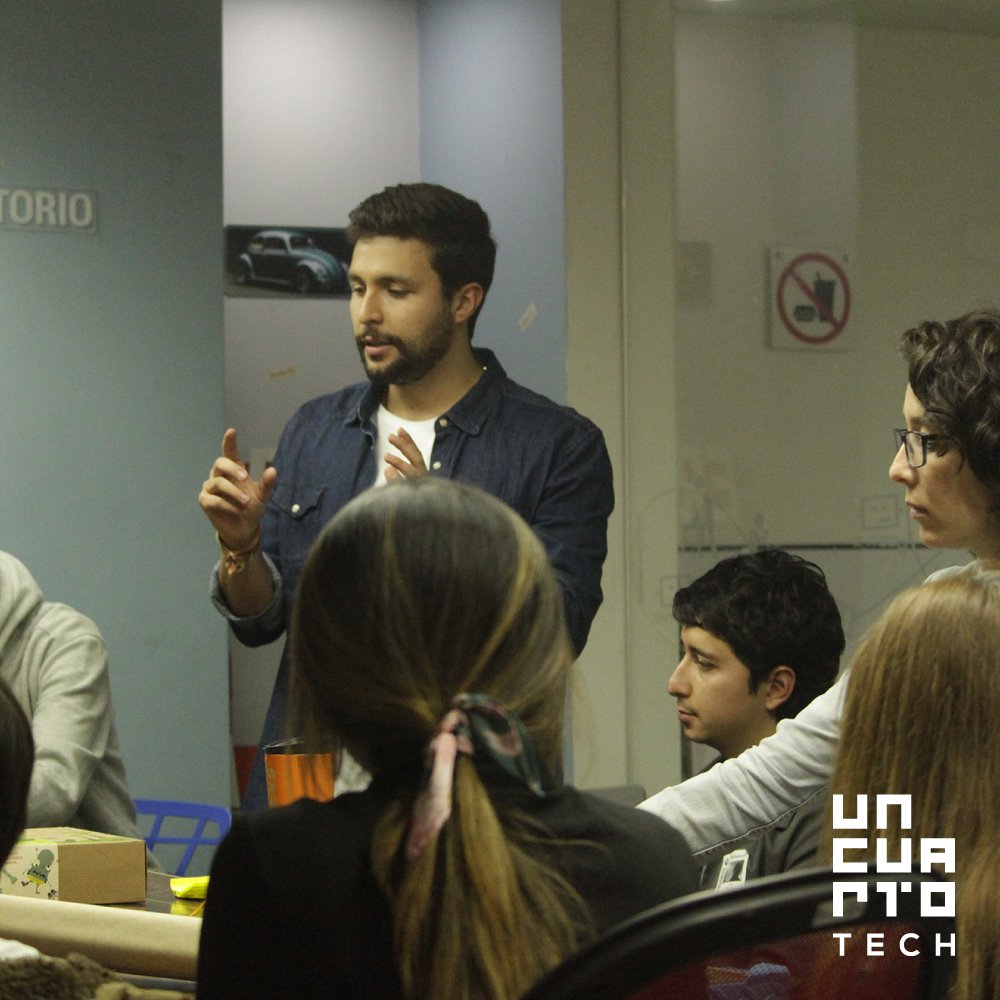 UnCuartoTech's tweet photo. Competir y colaborar al mismo tiempo es un propósito del emprendimiento actual, Nicolás Corrales es un joven que le apuesta a la construcción de un mejor ecosistema social. Debemos deconstruir el presente con una educación disruptiva y experiencial. 
#educacionmaker https://t.co/4gtQkhFVCq