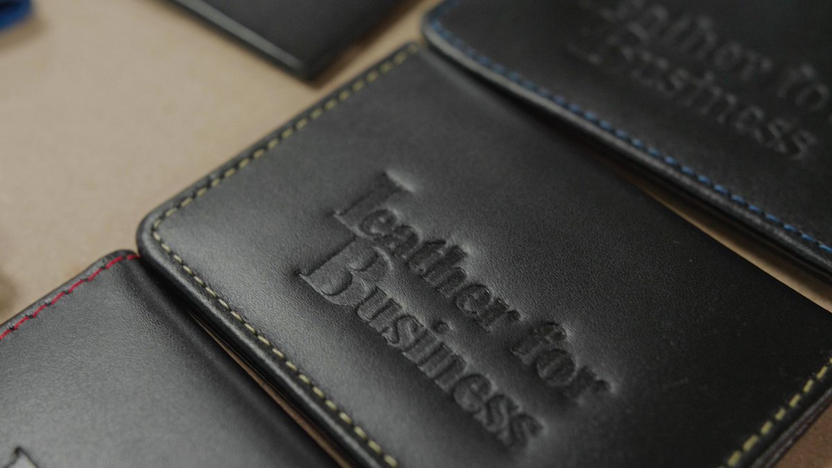 TheLeatherBusi1's tweet photo. "The difference between style and fashion is #QUALITY" - Giorgio Armani
#leather #corporategifts https://t.co/Kai2GG5d3i