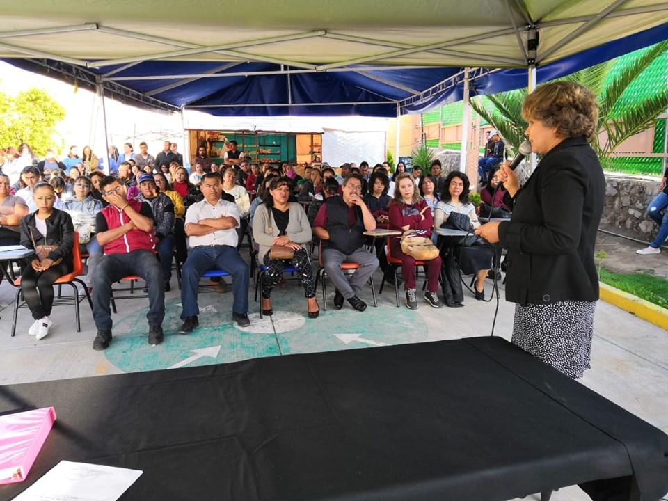 CECyTEHidalgo's tweet photo. El @CECyTEHMR lleva acabo la reunión general con padres de familia correspondiente al semestre febrero-julio 2019. https://t.co/TqXgebz3Zq