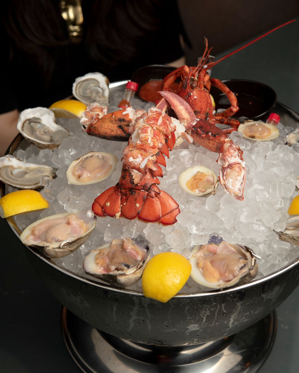 dadongny's tweet photo. Cool down with the Seafood Platter from our Raw Bar this summer! #DaDongNY https://t.co/n8tW86VGXY