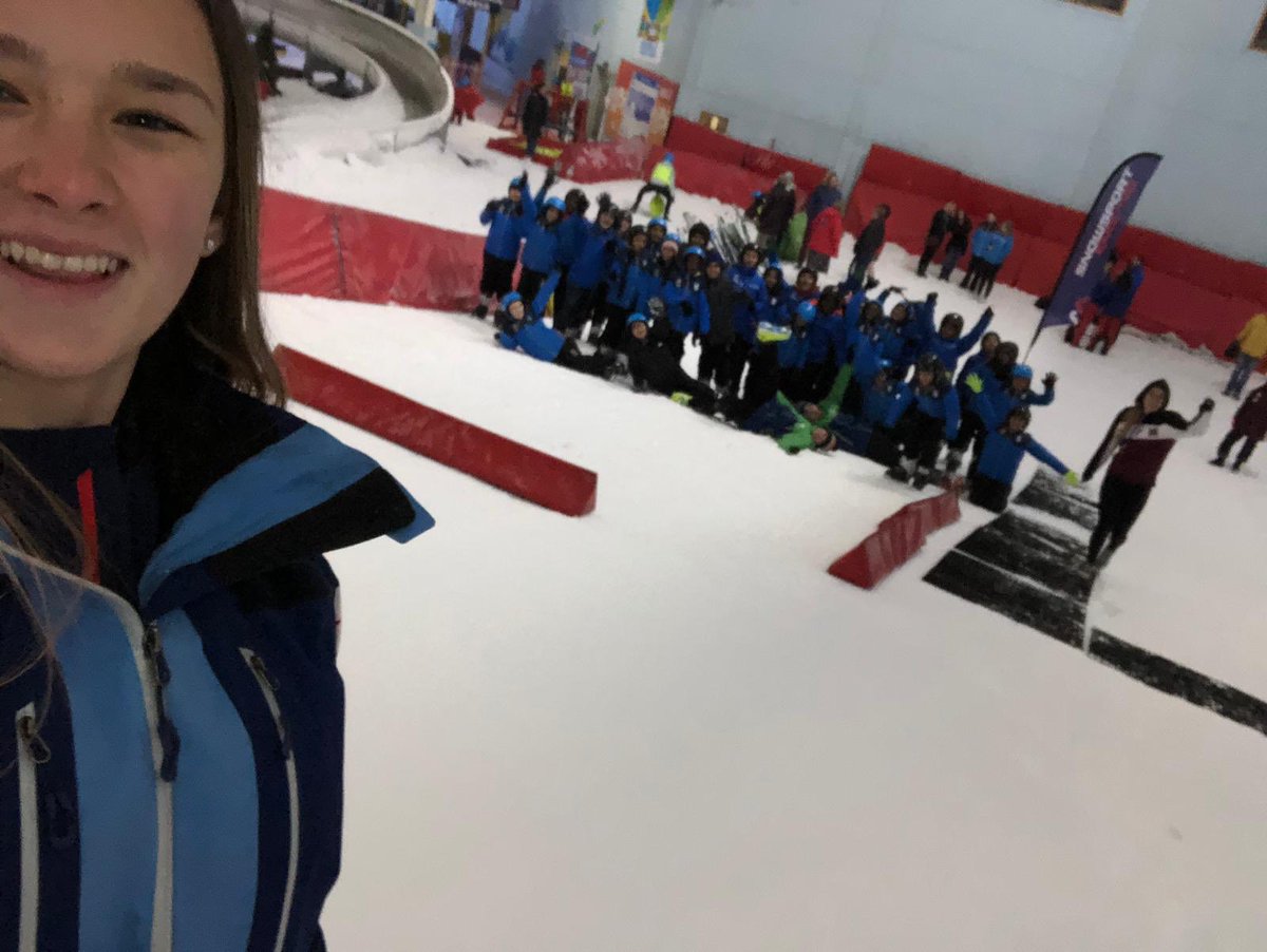 Had an amazing time with <a href="/SnowsportEng/">Snowsport England</a> &amp; <a href="/HalsburySki/">Halsbury Ski Trips</a> at the <a href="/Chill_Factore/">Chill Factore</a> for #NationalSchoolsSnowsportsWeek Big well done <a href="/kingsroadcps/">Kings Road Primary</a> Children for trying #skiing hope you enjoyed it as much as I did hope to see you on the slopes again 👍⛷#enjoyingfitness #ski #snowsports