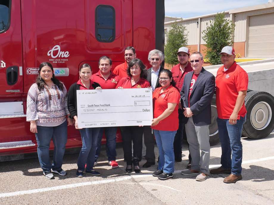 CREngland's tweet photo. Teaming up with the South Texas Food Bank during our #OneInitiative to fight against childhood hunger. Read more here: https://t.co/dDxHrY76Vt #CREngland #Trucking #FoodBank https://t.co/r86onWdB0g