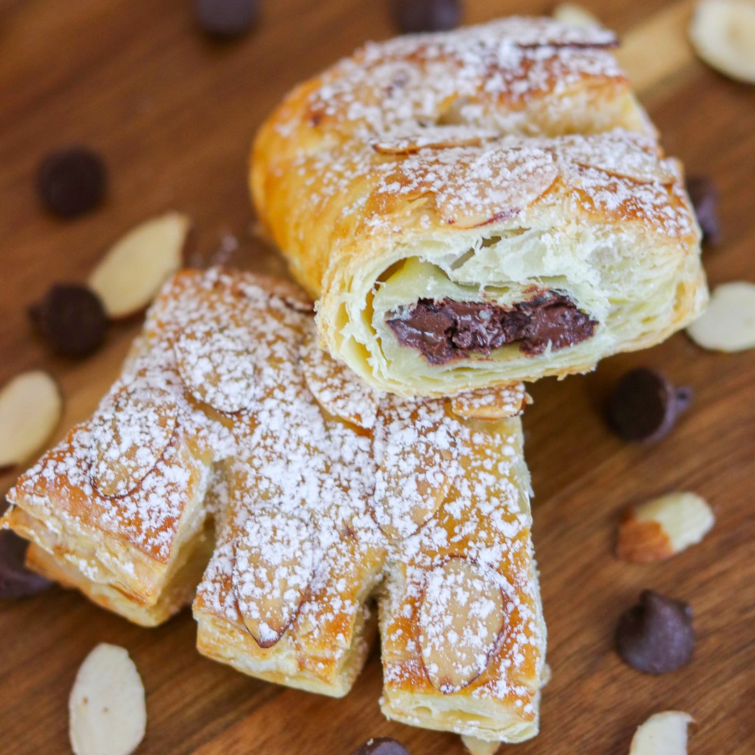 Looking for an easy and delicious treat to go along with breakfast this weekend? Well, you found it in these Easy Chocolate Bear Claws. Watch out because they'll go quickly! bit.ly/2tRGTNB #chocolate #breakfast #FridayMotivation #easyrecipes
