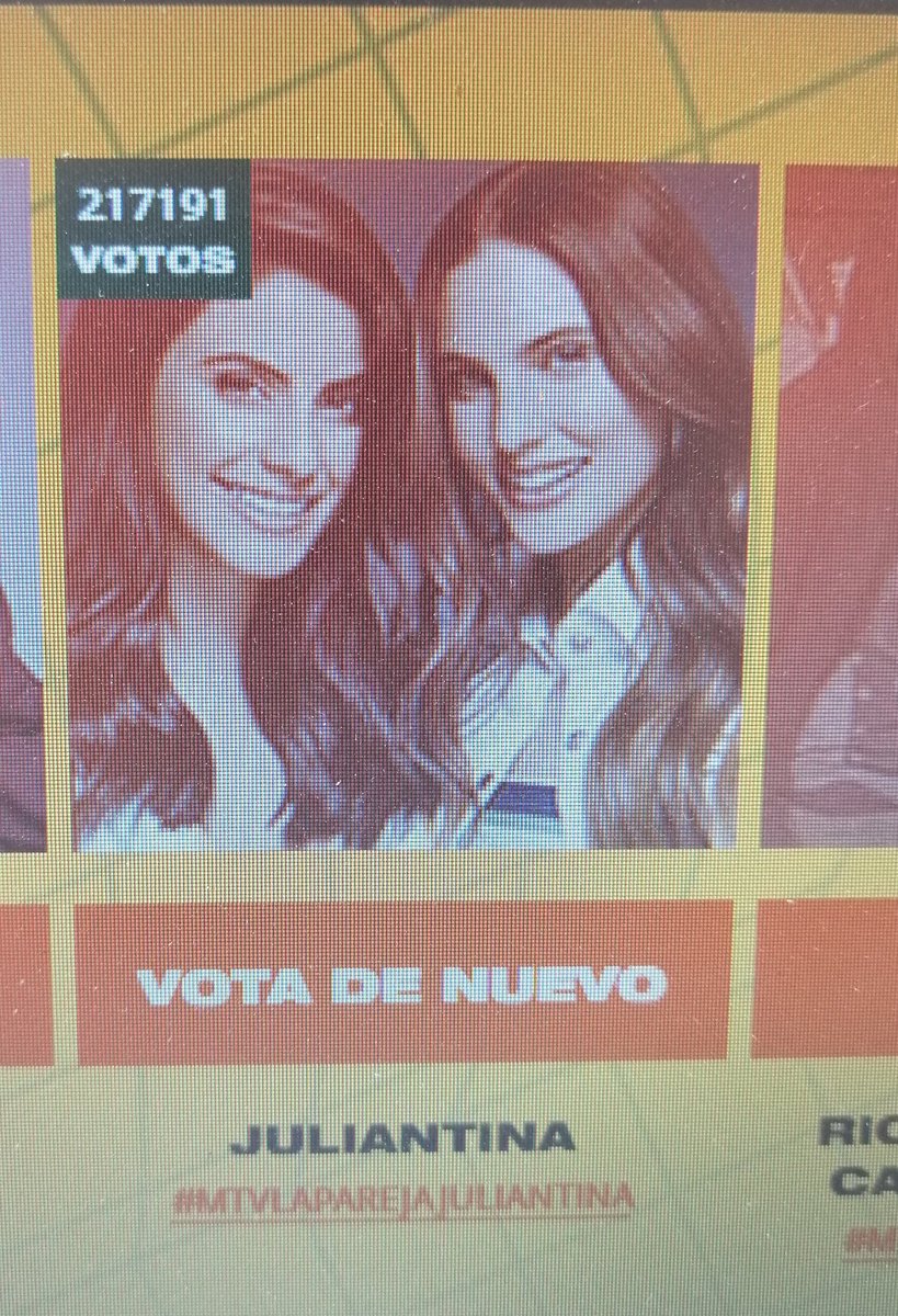 Dalyachlo's tweet photo. Espero que sigan votando, hijas de la shingada 

#PremiosMTVMIAW 
#MTVLAPAREJAJULIANTINA 
#MTVLAFANDOMJULIANTINAFANS https://t.co/yrYflDCDH4