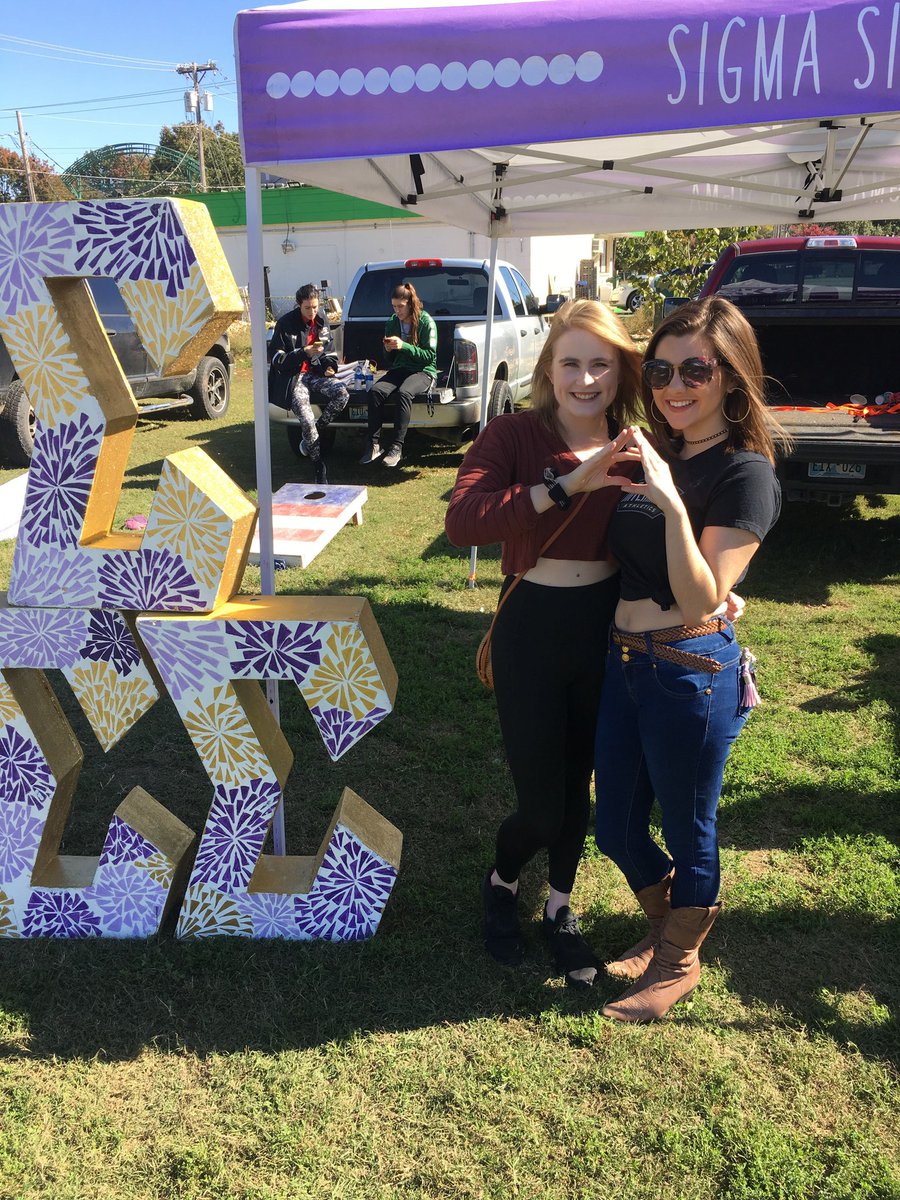 58 days until the Welcome Back Tailgate! We can not wait to be back with our sisters. 💜🌻