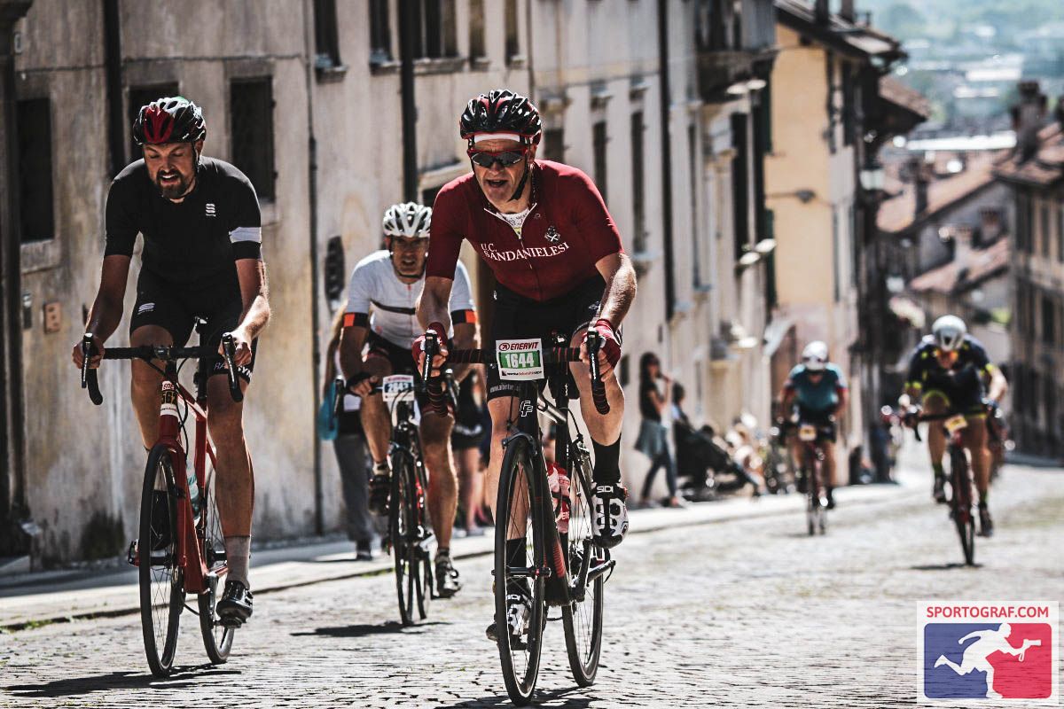 valtop3's tweet photo. #gfsportful #feltre #ciclismo #cimacampo #passomanghen #passorolle #crocedaune #monteavena https://t.co/jpFmgR0FAU