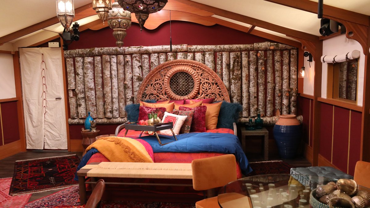 CBSBigBrother's tweet photo. Camp is in session as this summer’s #BB21 house is REVEALED! ⛺️🔥🎣

This season's "summer camp-themed living" brings the great outdoors in. Check out these four spaces in the new house! https://t.co/5KlV9zFXWV