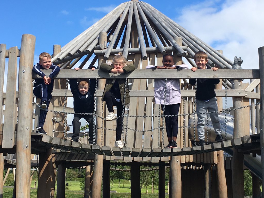 monteithmrs1's tweet photo. We had a fantastic time at Drumpellier Park today! Watch out for more action shots later. @ThorntreeHT https://t.co/PtgeKVnV22