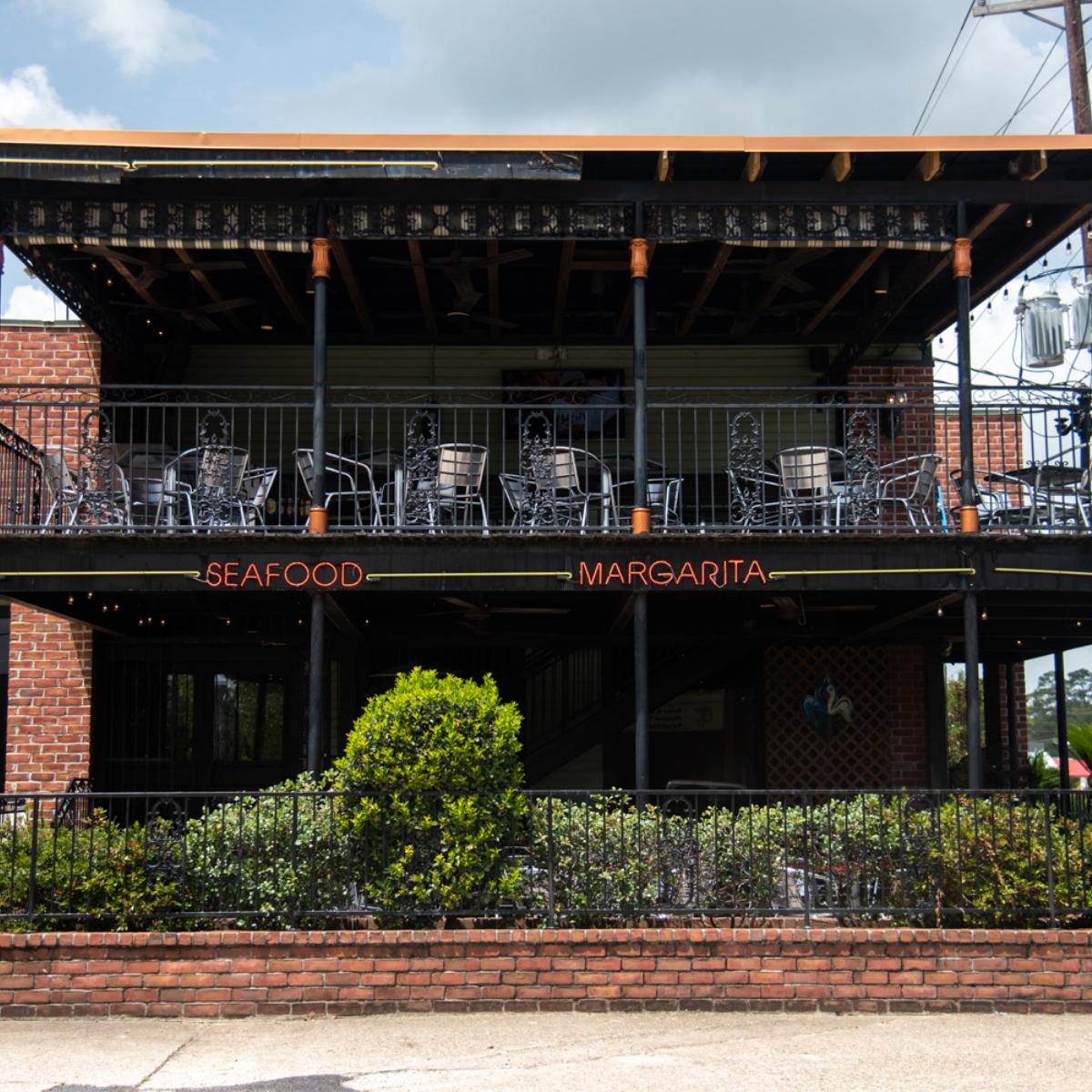 NolaGrill's tweet photo. Our patio is the perfect place to sip drinks with friends and enjoy some real Cajun food this summer. https://t.co/woD8FICFSG