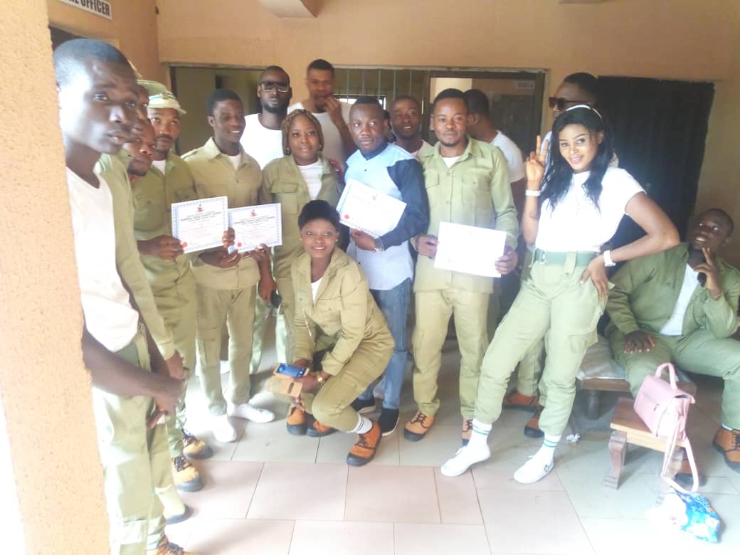 freelink22's tweet photo. That moment when #BatchB #Stream1 is passing out from #FRSC #CDSgroup with their #FRSC #Certificate can't wait for ours #BatchC #Stream1 come #September #NYSC #DeltaStateCorpers we answered the call. Under the #Sun or #Rain https://t.co/JMOxchNgTS