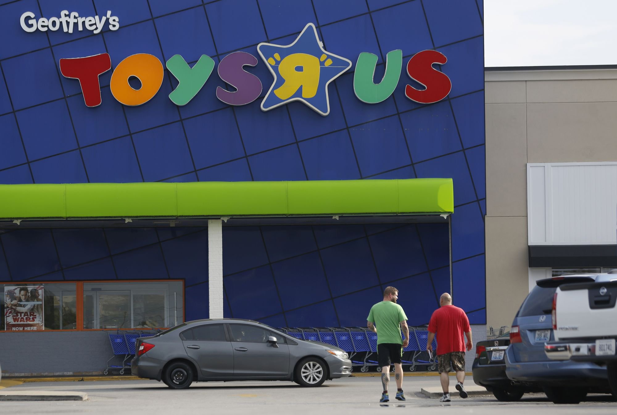 SFGate on Twitter "Toys 'R' Us, back from the dead, will open U.S