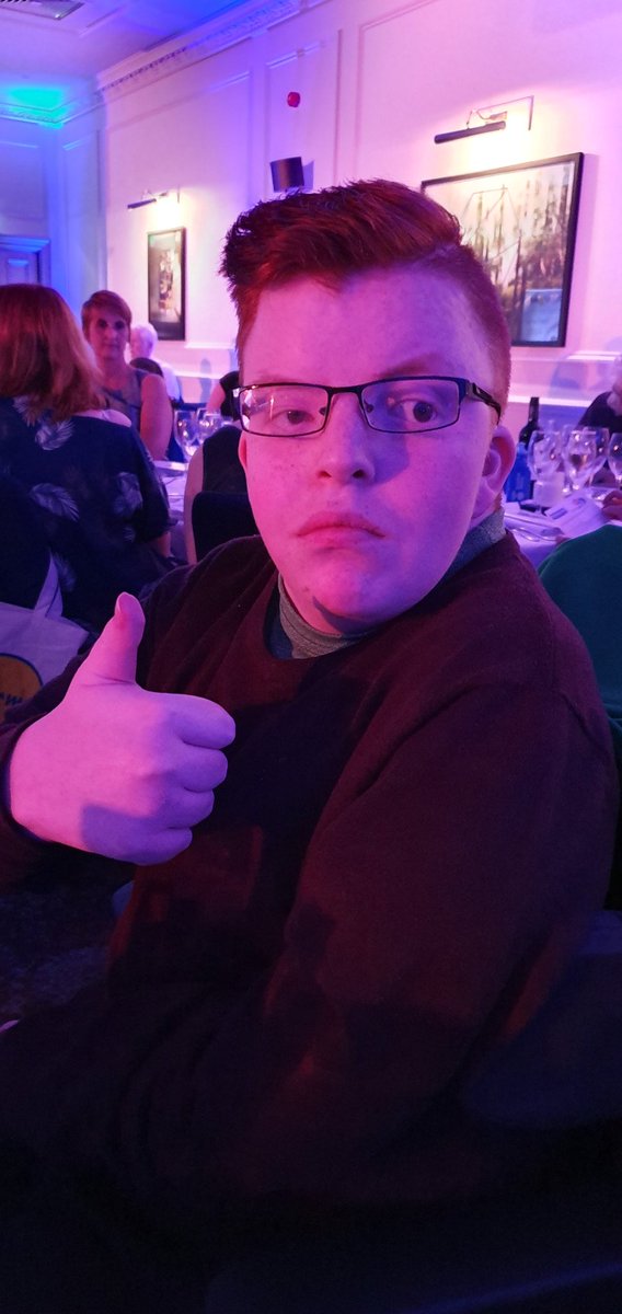 DaveComms's tweet image. Our hero Darren! #LocalHeroEdin19