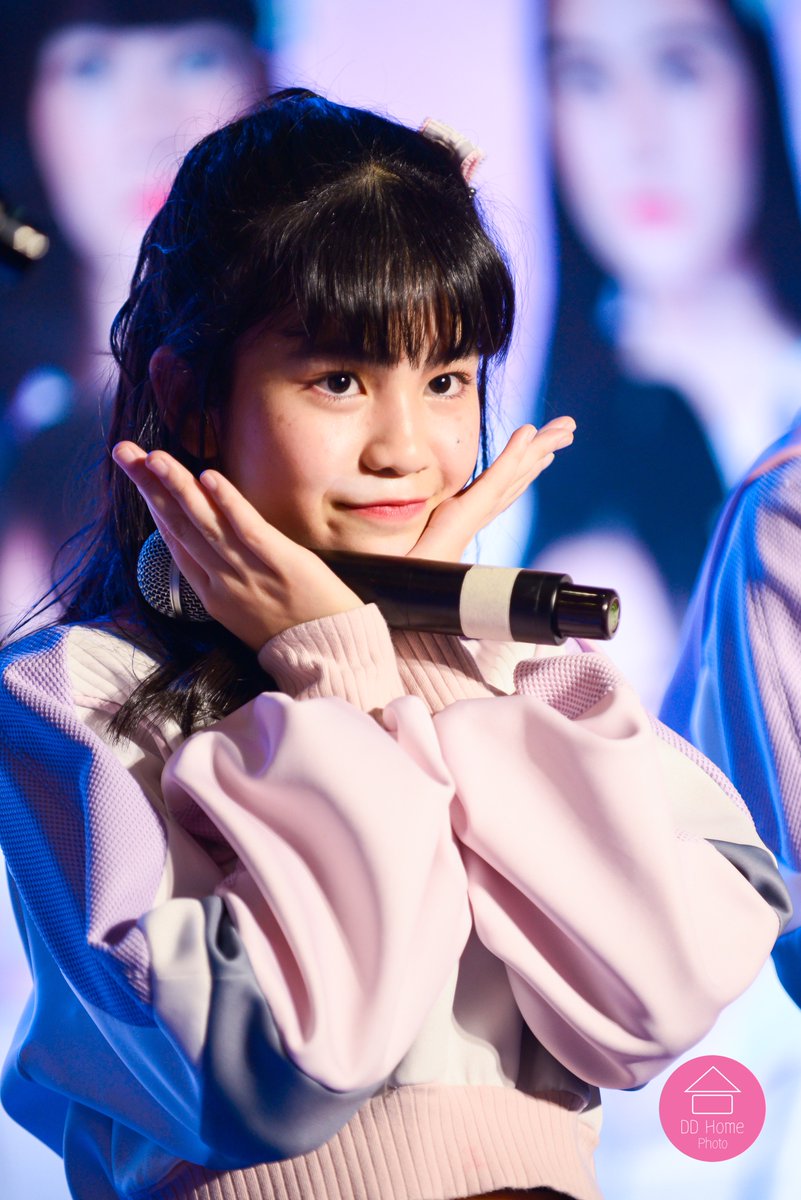 Phurich_k's tweet photo. จ่อจ๋า รตามาแว้วววววววว
❤️❤️❤️❤️❤️❤️❤️❤️❤️
#RatahBNK48 #BNK48
#miniMoremarket
#Gatewayekamai https://t.co/hnbk56sb0i