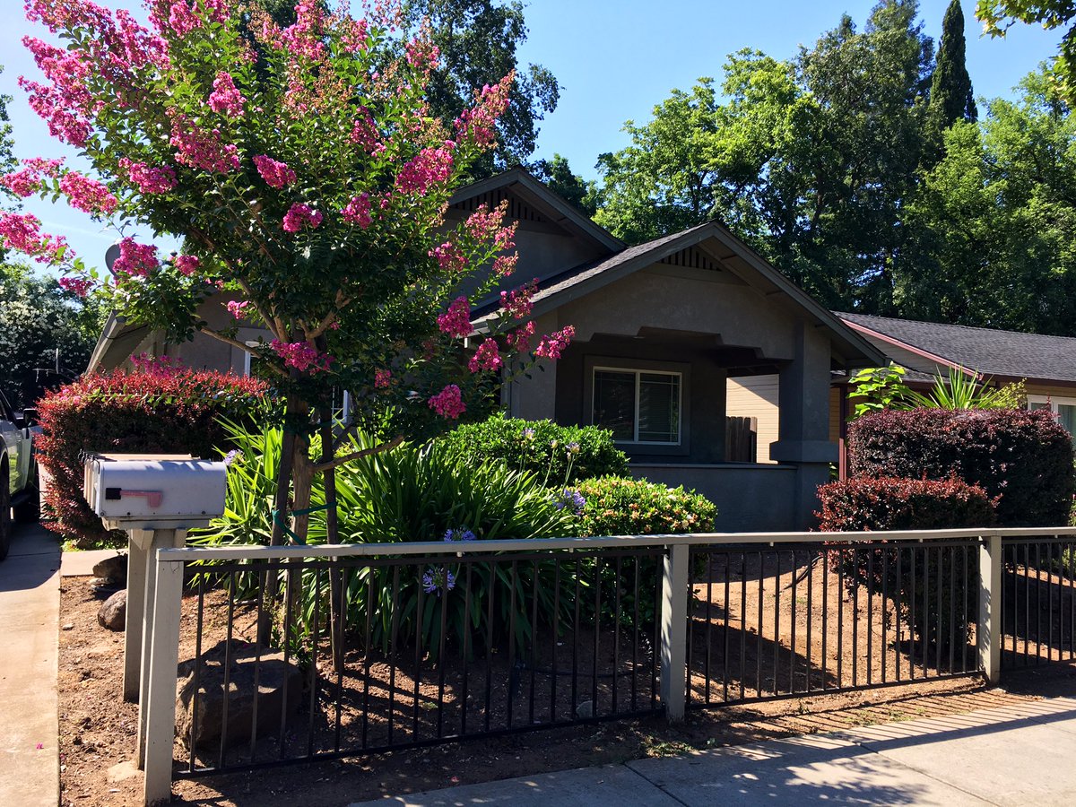 HoLeeFock0's tweet photo. new house, who dis? 🥵 #chicobound https://t.co/ppKsFJ68mn