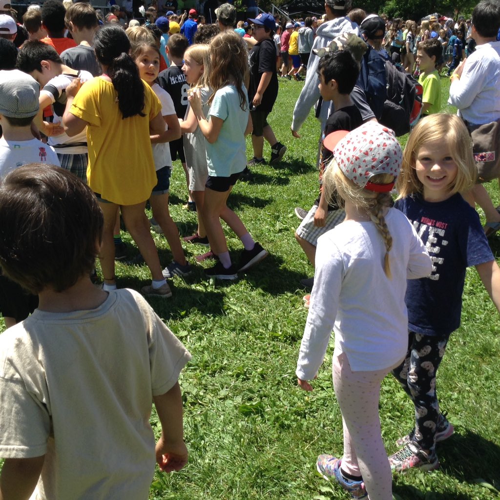 WortleyFDK's tweet photo. @WortleyTVDSB @fnmitvdsb #indigenoussolidarityday enjoying drumming and participating in the intertribal dancing https://t.co/UShLBqIRi6