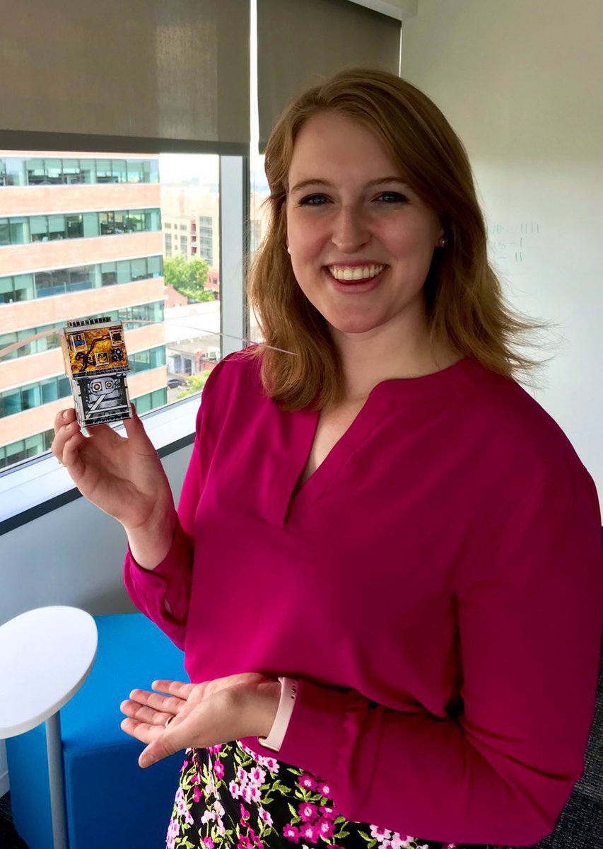 katiemel25's tweet image. 3 DAYS until the @BallAerospace Green Propellant Infusion Mission launches on a @SpaceX Falcon Heavy rocket 🚀 who’s a fan of non-toxic spacecraft propellant (and paper models of satellites you can make yourself)?! 🙋🏼‍♀️ #GPIM 💚