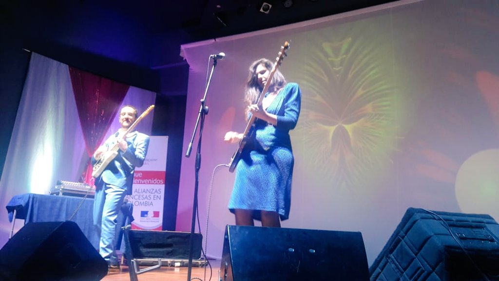 afmanizales's tweet photo. @teleferikgroup en escena. Lanzamiento Fiesta de la música. Vive la fête ! Desde París y Beyrouth. Merci! #FeteDeLaMusique2019 https://t.co/99fT1ATz5w