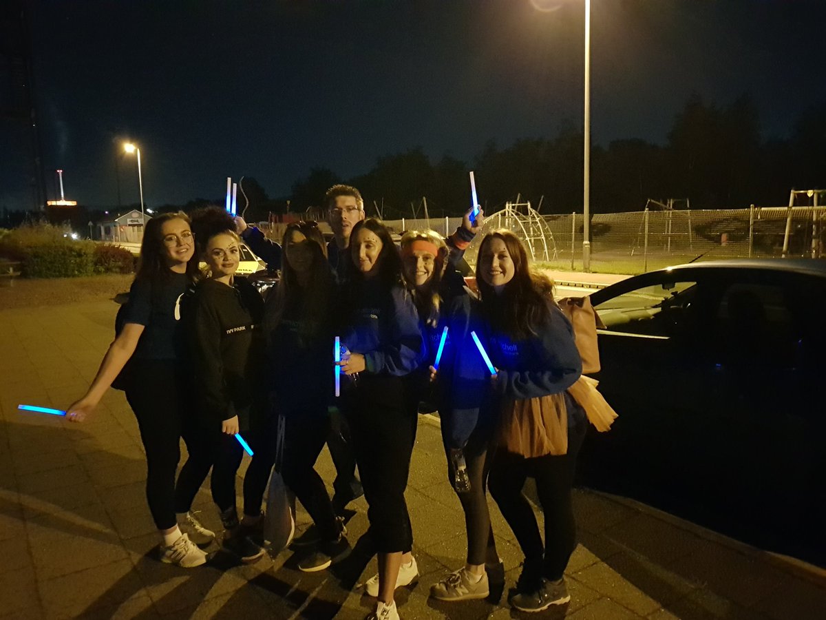 Darren_Wilson_1's tweet image. Team @irwinmitchell arriving safe and sound. #GlowWithTheFlow @RotherHosp