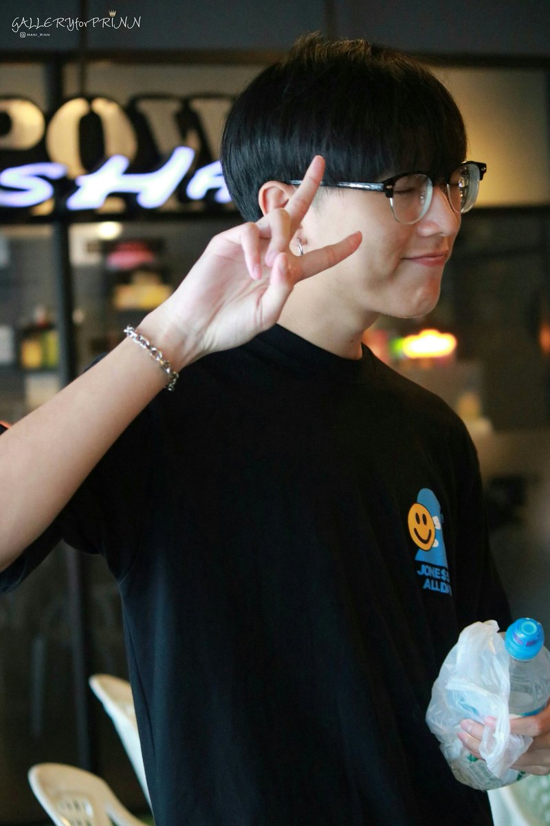 GALLERYFORPRINN's tweet photo. สวัสดีวันเสาร์ คิดถึงเราป้ะ 🙈
เราคิดถึงเธอนะเจ้าชาย~ 🤗 
@Princhwp 

#PrincessOfPrin 
#ENofLoveรักวุ่นๆของหนุ่มวิศวะ 
#วิศวะมีเกียร์น่ะเมียหมอ https://t.co/qL7iSsmyeR