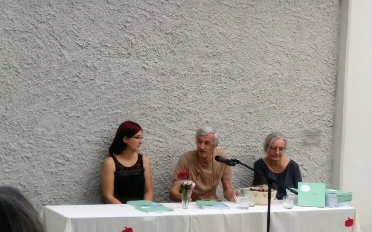 NushaIlovar's tweet photo. Evening under cherry with Milenko Strašek
21. June 2019
#event #poetry #music #newbook #goodfiling #relaxtime https://t.co/Bb8CKBzR1d