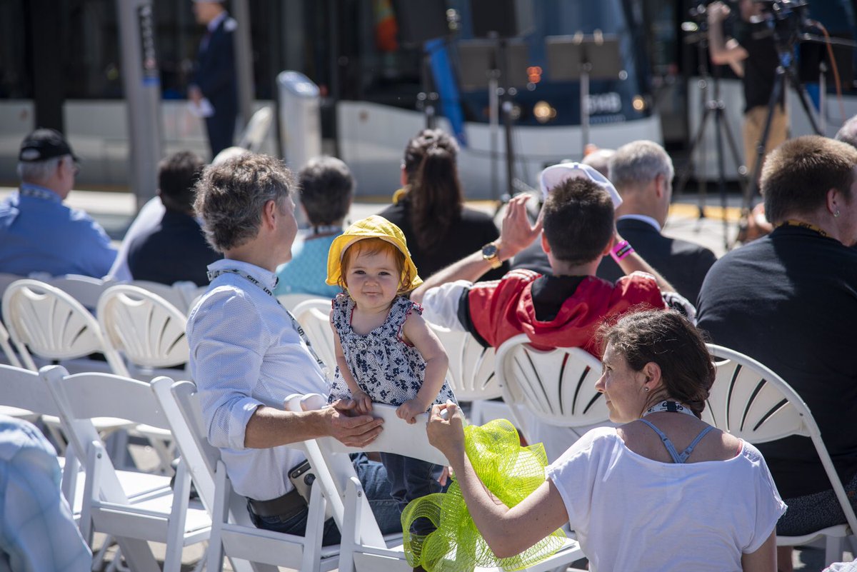 GRT_ROW's tweet image. What a beautiful day to launch a new light rail system! #wrlrt