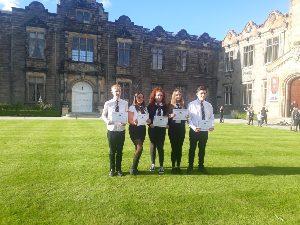 KhsFirstchances's tweet image. Our 2019 S4 First Chances graduates. Well done! You've done yourselves proud.