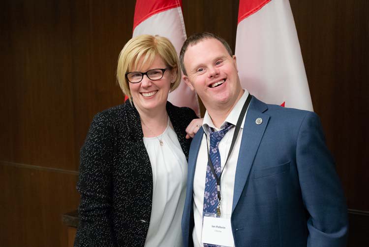 GCAccessible's tweet photo. La Loi canadienne sur l’accessibilité a reçu la sanction royale! 🎉 Cet important jalon nous rapproche de notre objectif final: un 🇨🇦 exempt d’obstacles, où chacun est traité avec la dignité qu’il mérite. https://t.co/1BZa5LCWDU #CanadaAccessible https://t.co/gWAd5VmHly