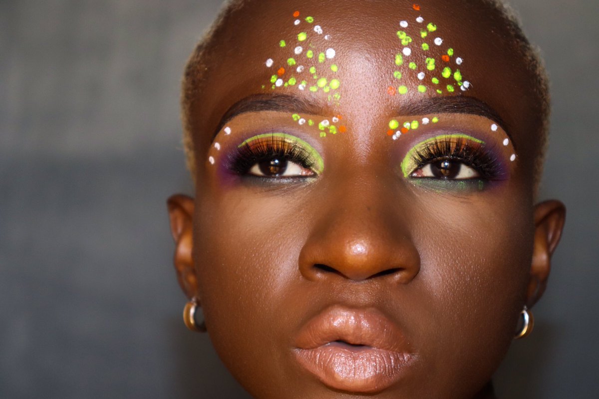mOmO_mOsO's tweet photo. Neon dots @SuvaBeauty @ABHcosmetics @undiscoveredmua @UrbanDecay @NyxCosmetics @lagirlusa @FlutterLashes1 @MakeupForWOC @bhcosmetics @fentybeauty @artistcouture @BECCAcosmetics @milkmakeup @PIXIBeauty @ColourPopCo @norvina1 @AYELEANDCO #TheLIST #abhprseach #bhprsearch https://t.co/o3ZPETP5Tv